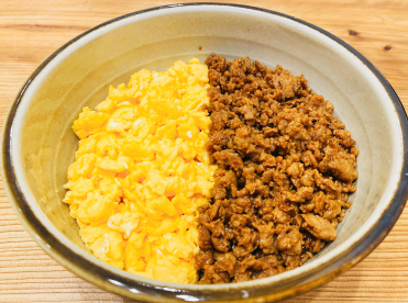 鶏そぼろ丼